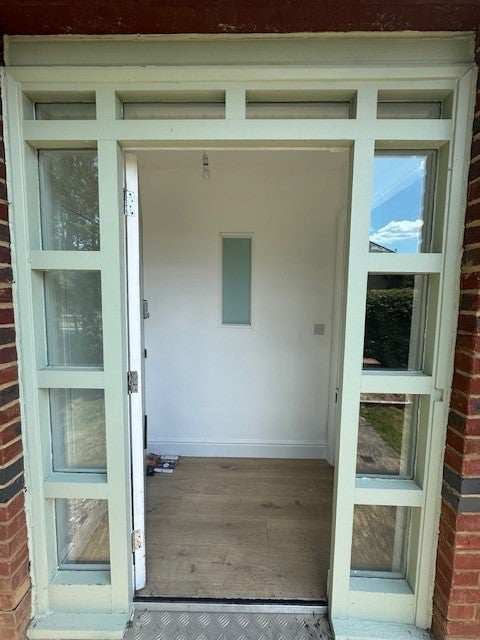 House Stockbreach Road in Welwyn Hatfield