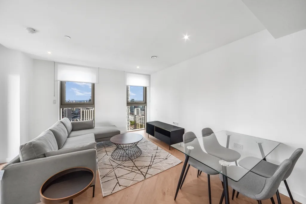 Flat Charter Street in Greater London