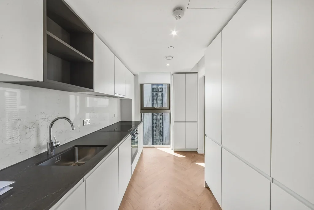 Flat Charter Street in Greater London