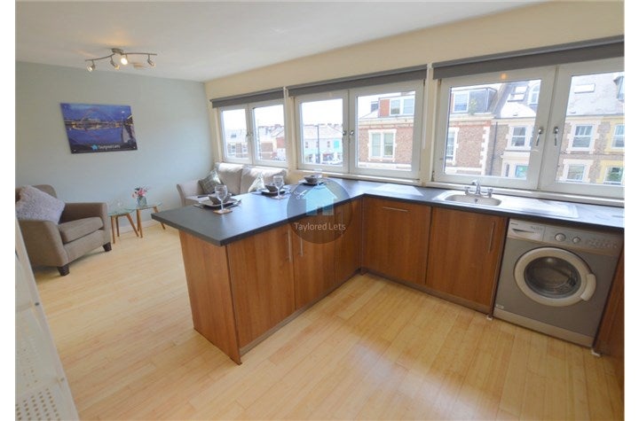 Flat Portland Terrace in Newcastle upon Tyne