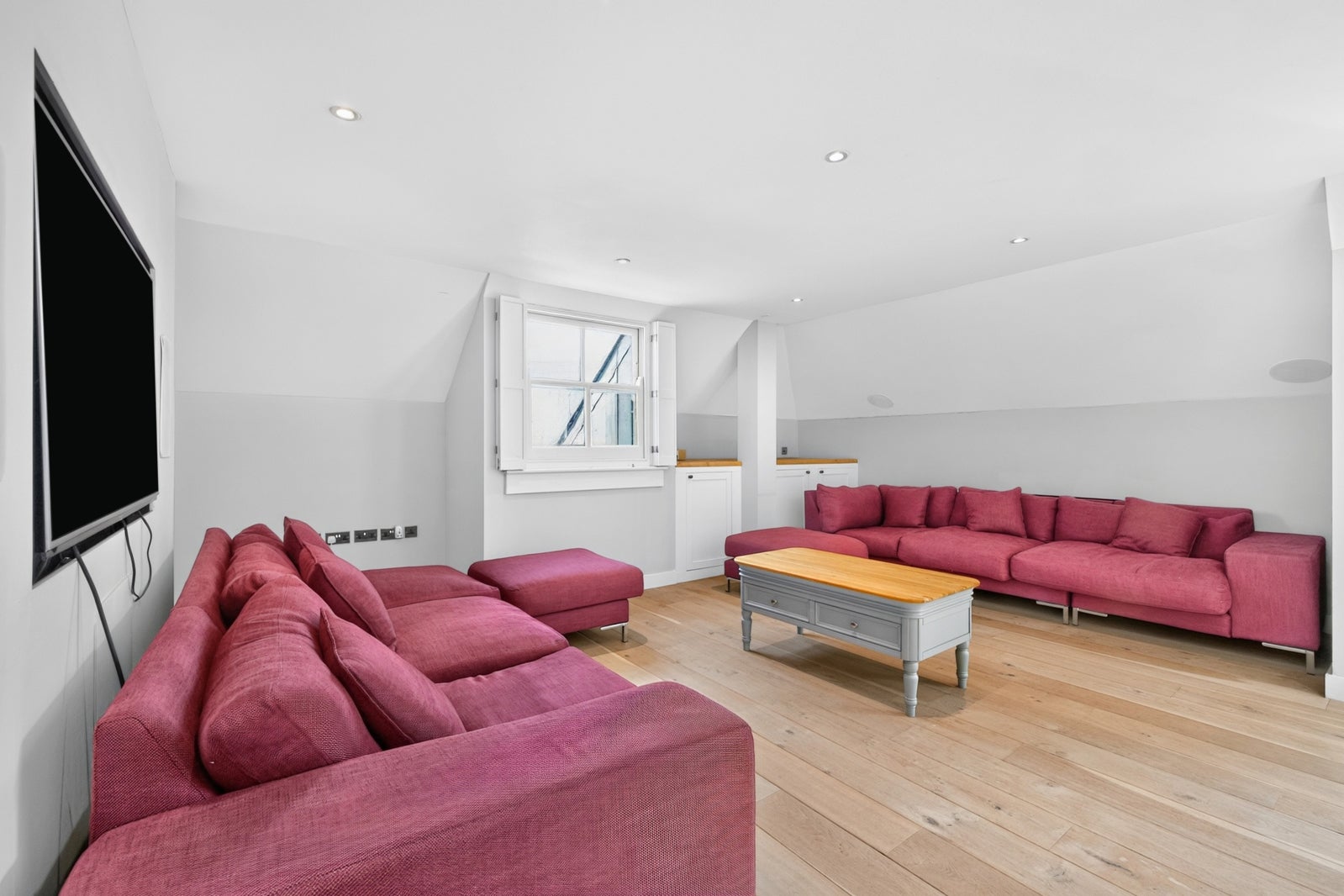 Flat Lewisham Street in City of Westminster
