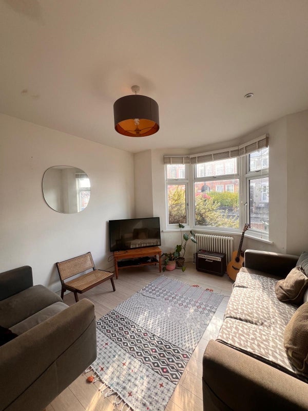 Room Manwood Road in Greater London