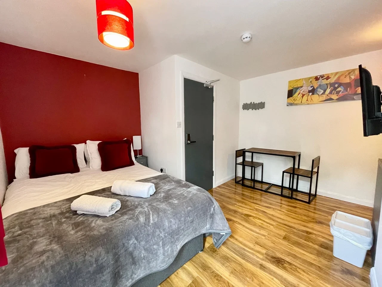 Room Stratford Road in Greater London