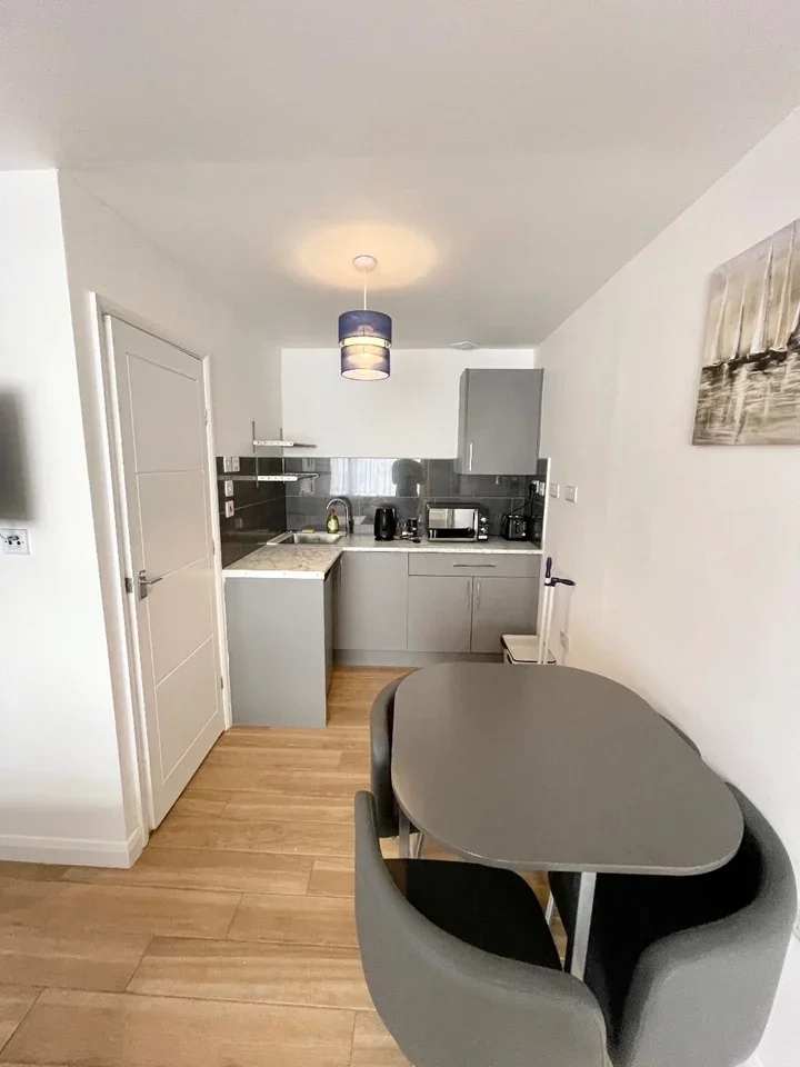 Room Stratford Road in Greater London