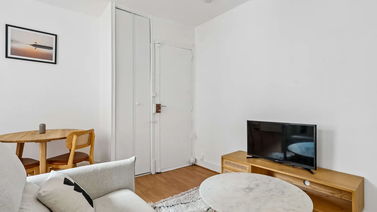 Flat Boulevard du Montparnasse in Paris