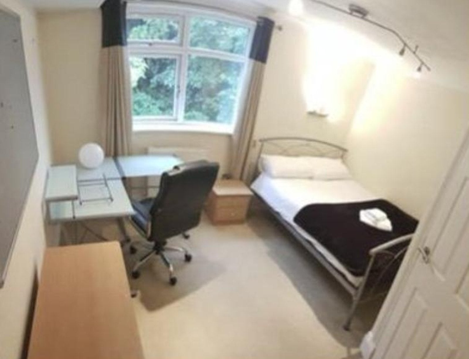 Room Fallowfield Loop in Manchester