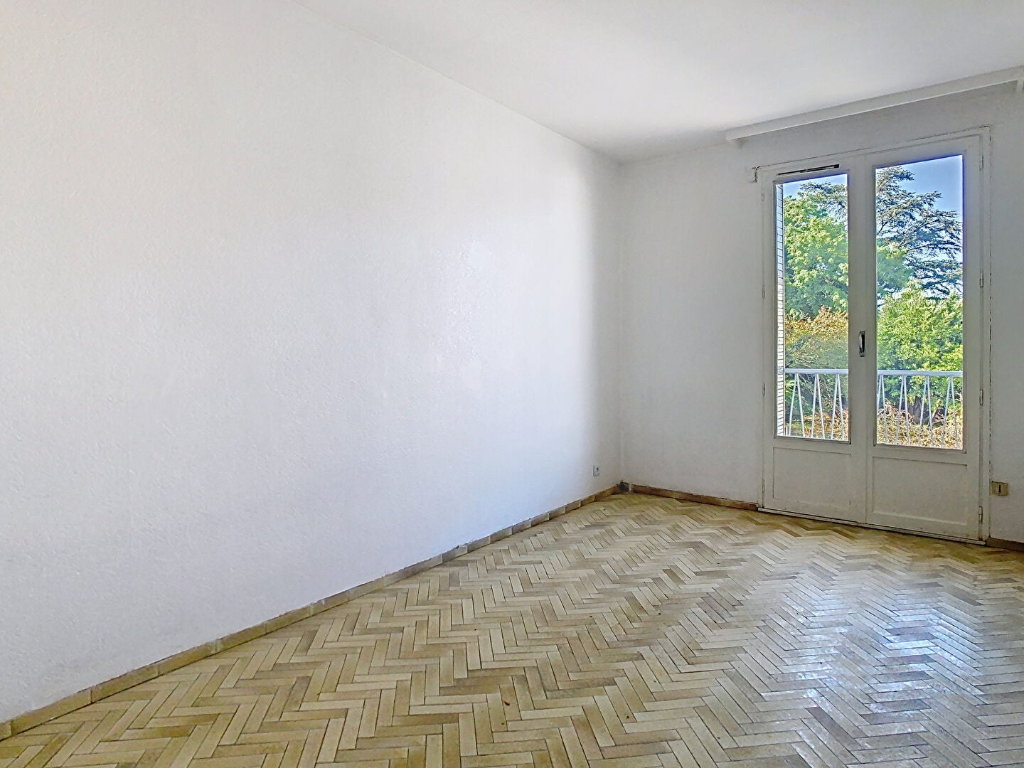 Flat Avenue Joseph Combier in Livron-sur-Drôme