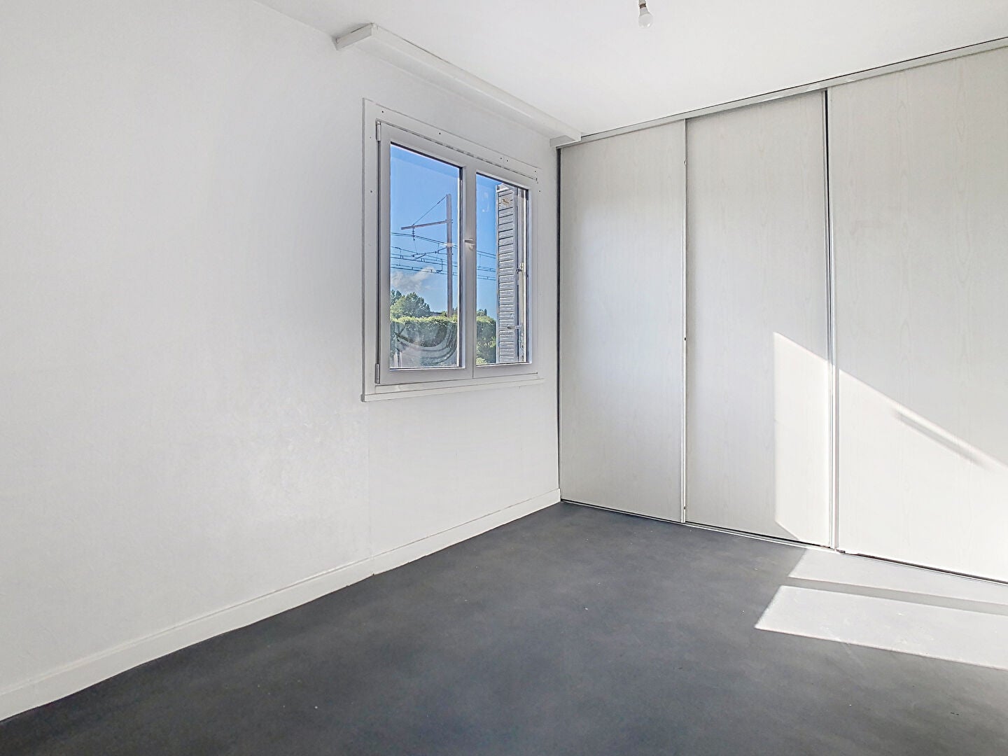 Flat Avenue Joseph Combier in Livron-sur-Drôme