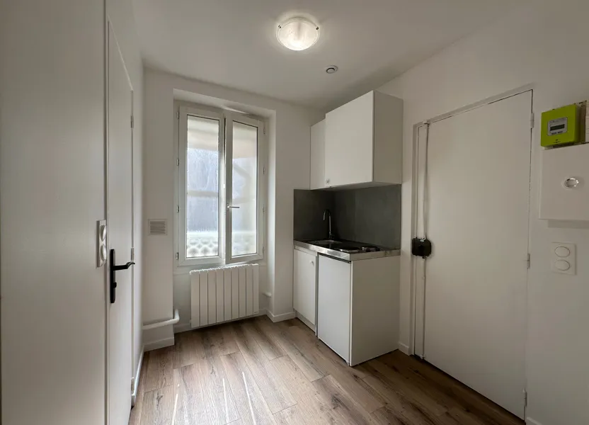 Chambre Rue Claude Decaen à Paris