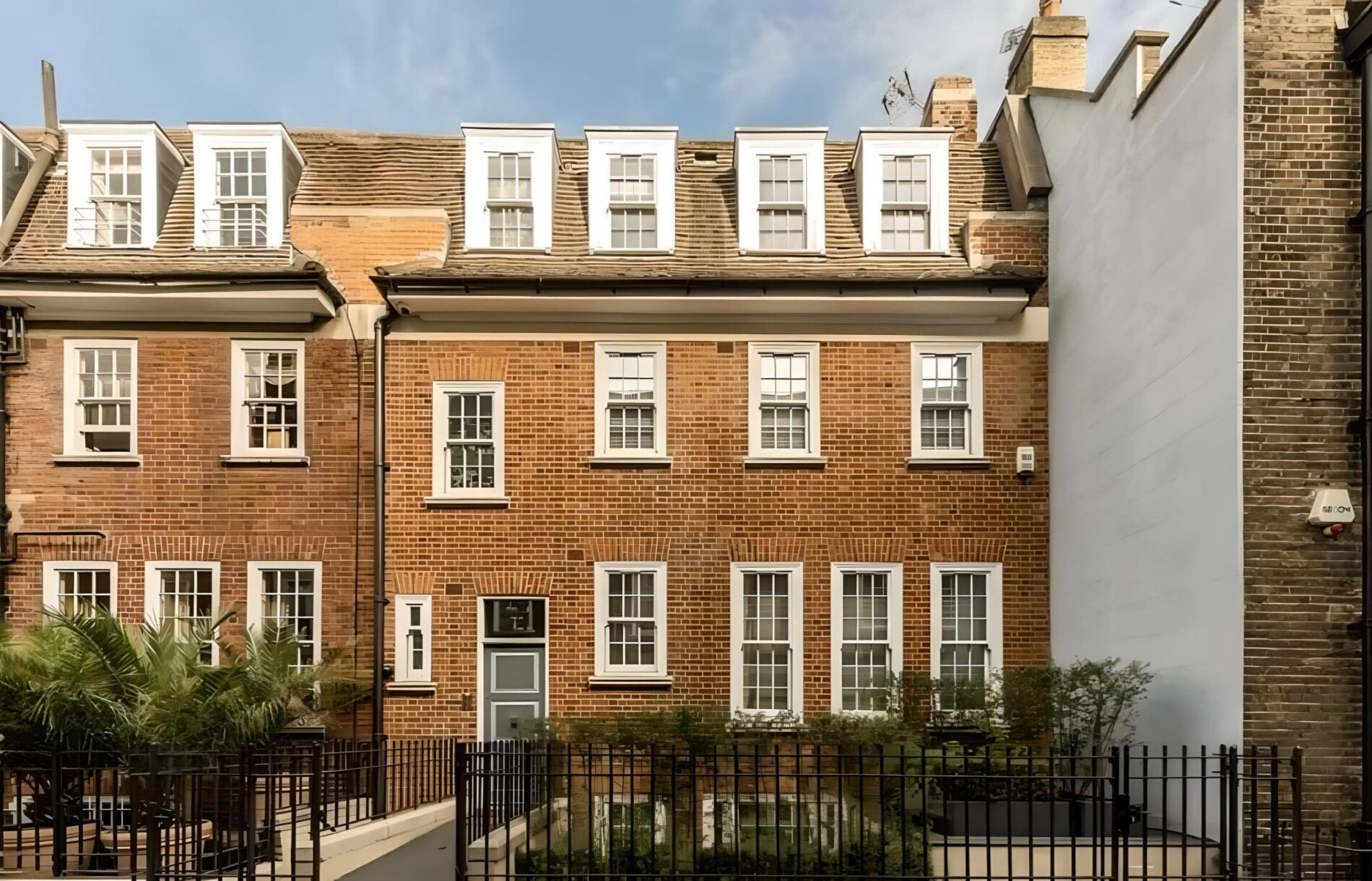 House Shepherd's Place in City of Westminster
