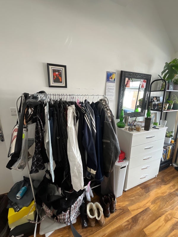 Room Athlone Road in Greater London