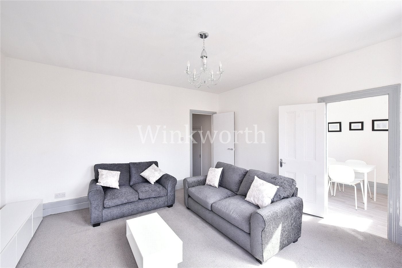 Flat Mattison Road in Greater London