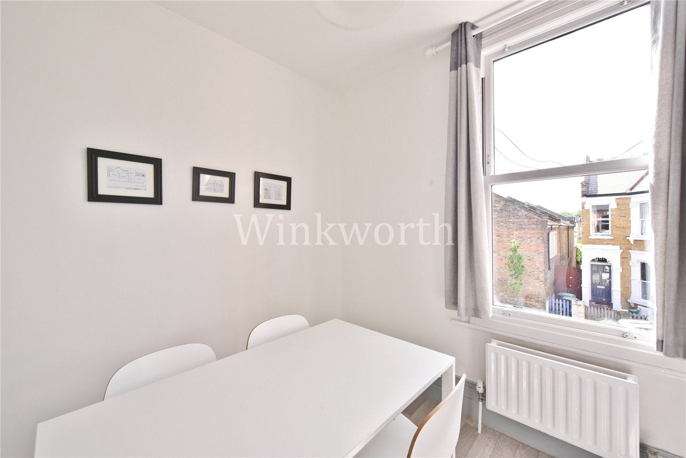 Flat Mattison Road in Greater London