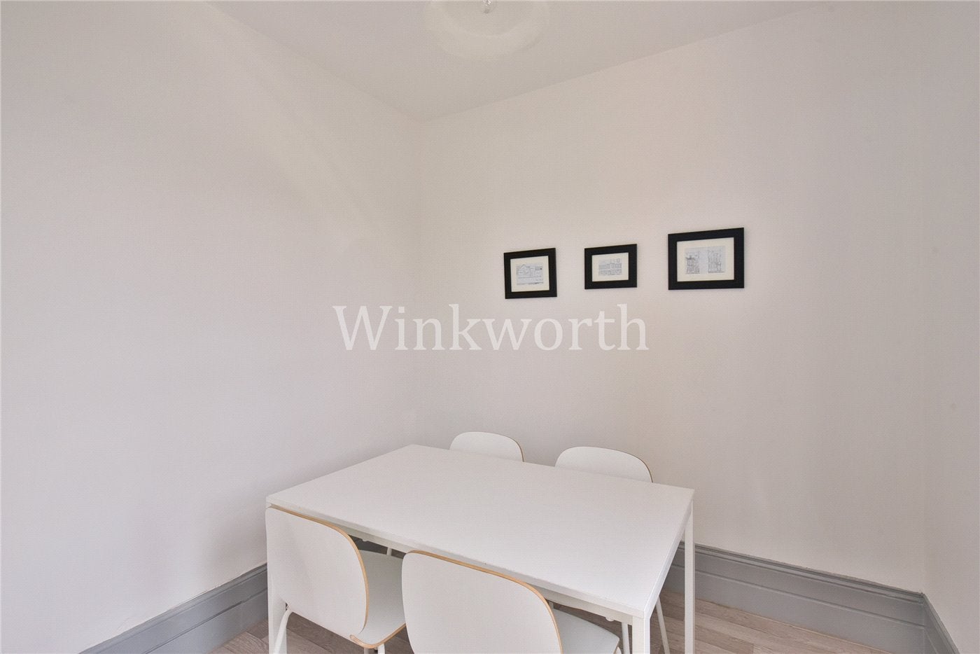 Flat Mattison Road in Greater London