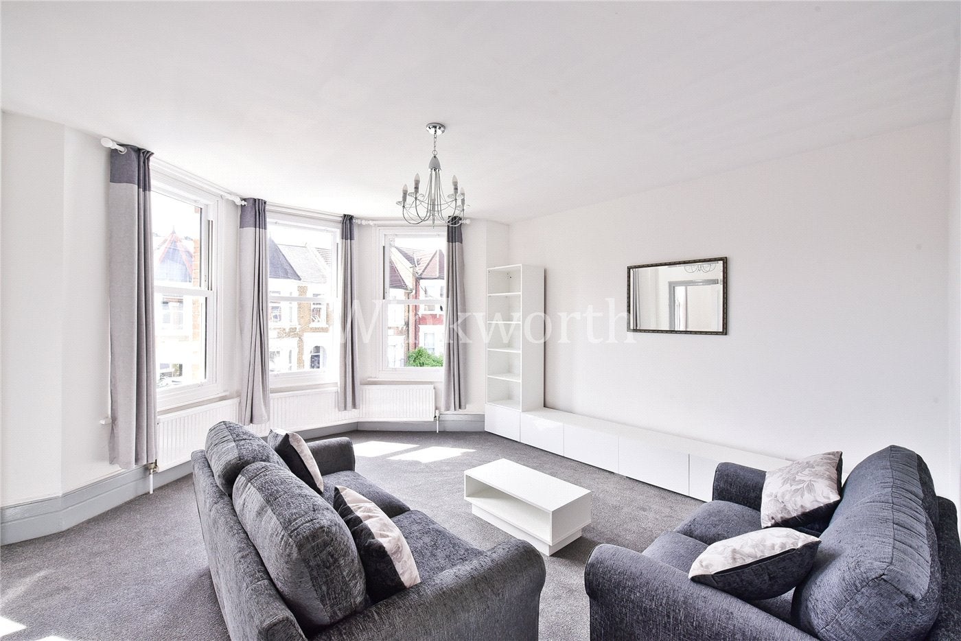 Flat Mattison Road in Greater London