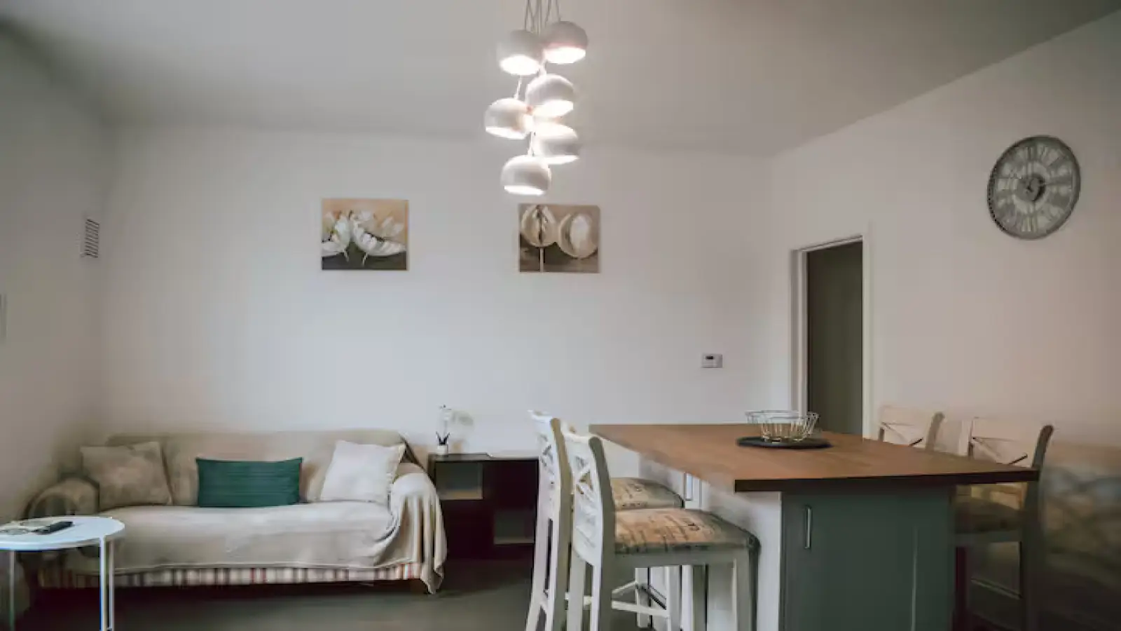 Flat Heath Road in Greater London