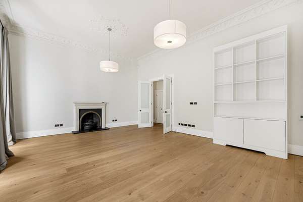 House Cranley Gardens in Greater London