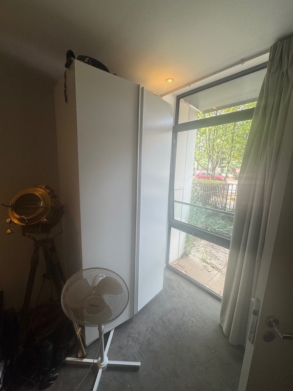 Room Honour Lea Avenue in Greater London