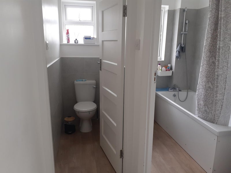 Room Goldwell Road in Greater London