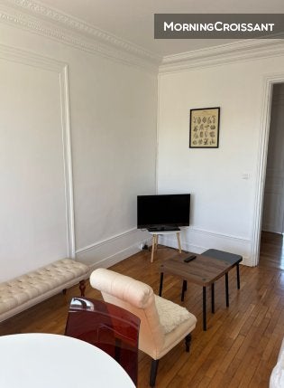 Flat Rue des Bruyères in Asnières-sur-Seine