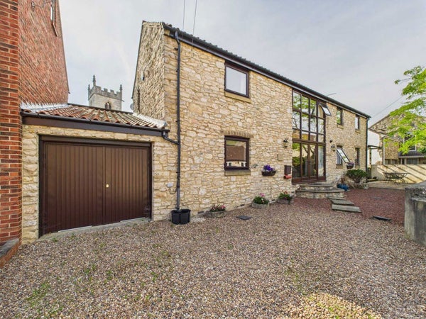 House Croft Court in Monk Fryston