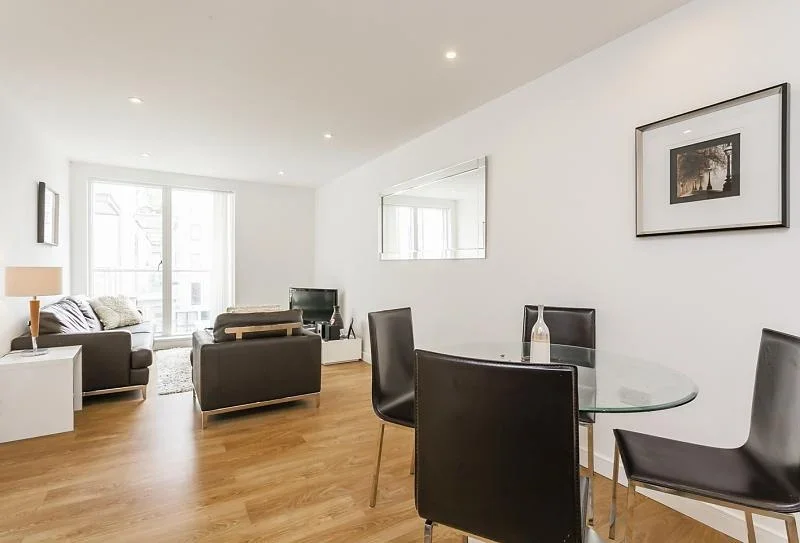 Flat Seven Sea Gardens in Greater London