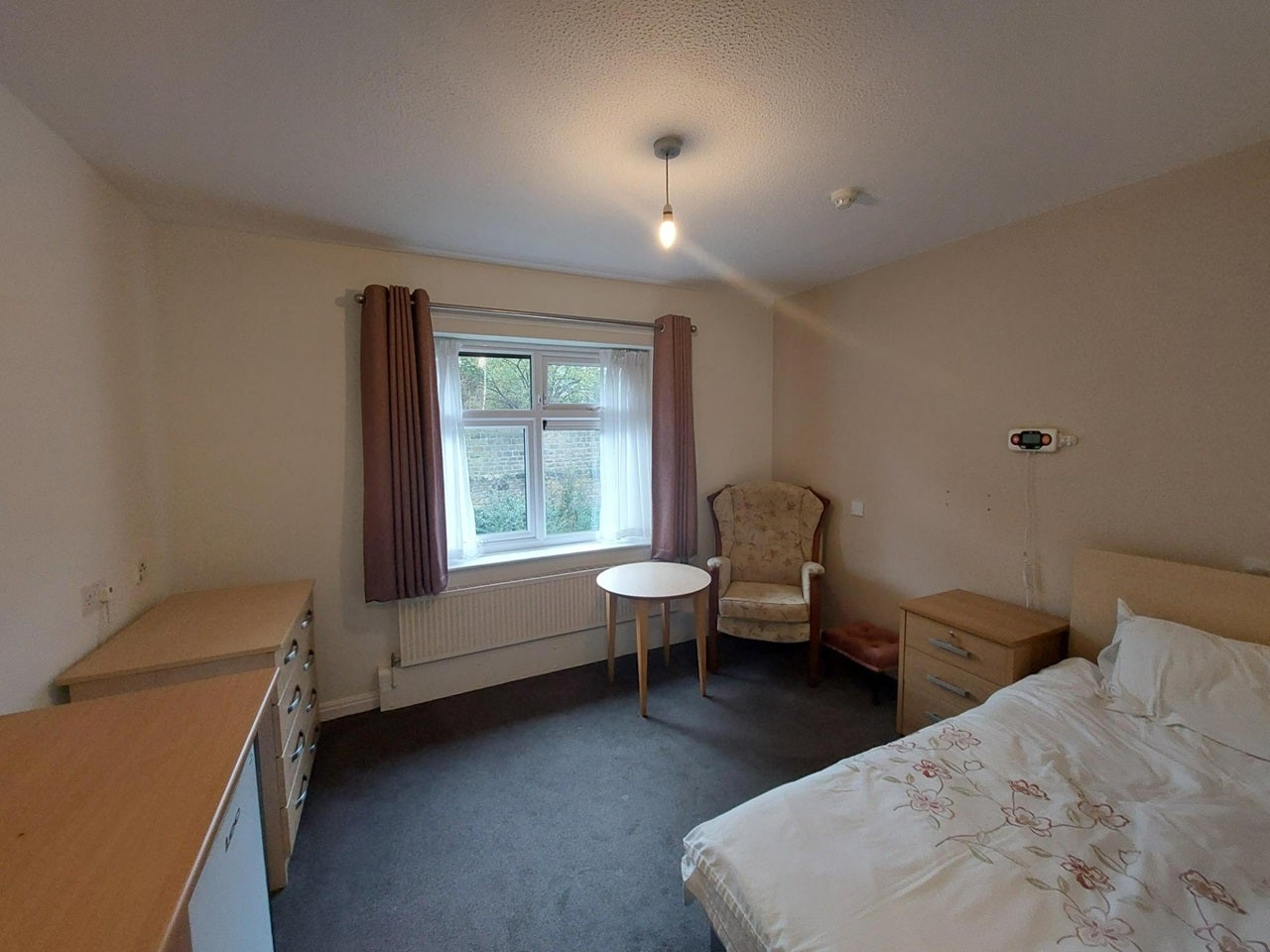 Room Tealbeck Approach in Leeds