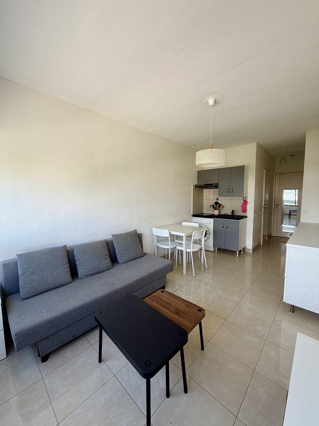 Appartement P1 Bis Entrée à Marseille