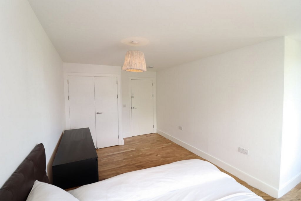 Room Globe Road in Greater London