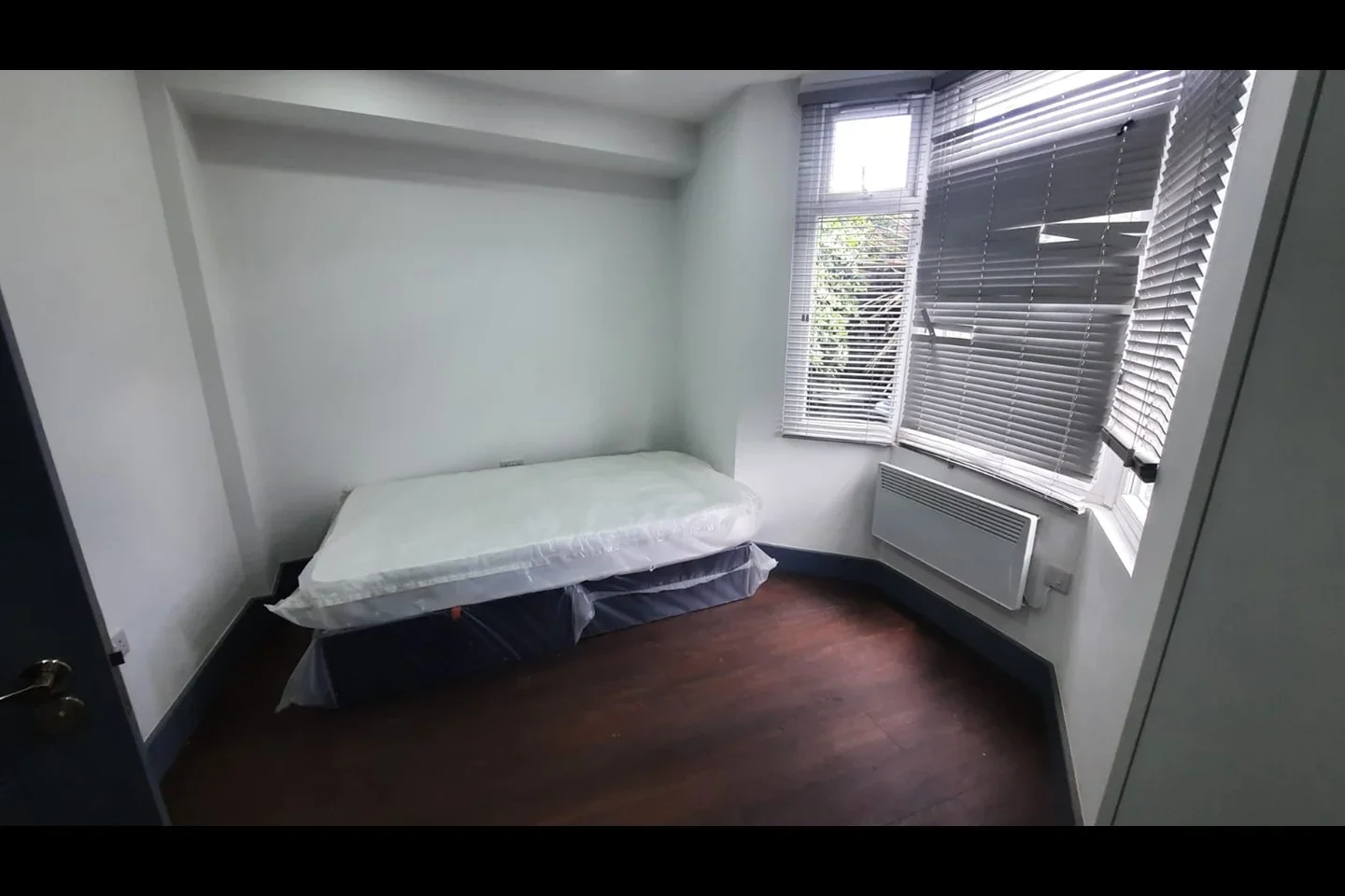 Flat Banbury Street in Watford