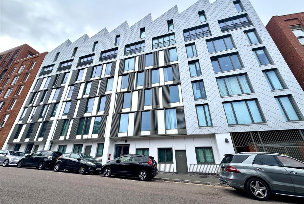 Flat Warwick Street in Birmingham