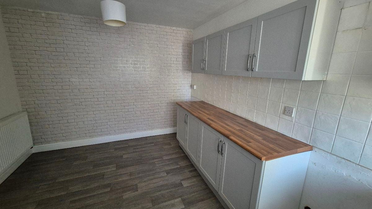 House Lime Avenue in Darlaston