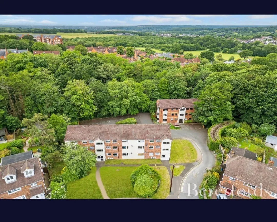Flat Warley Street in Brentwood