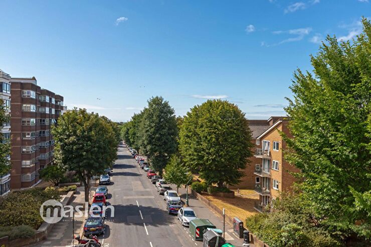 Flat Cromwell Road in Portslade by Sea