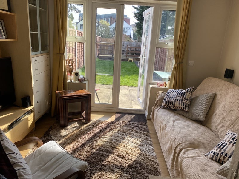 Room Walker Crescent in Slough