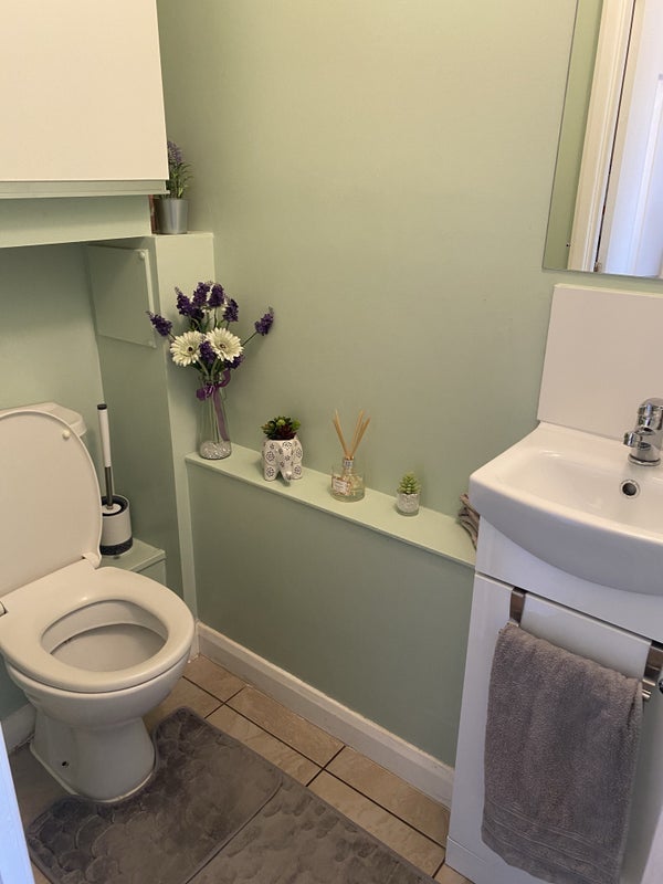 Room Walker Crescent in Slough