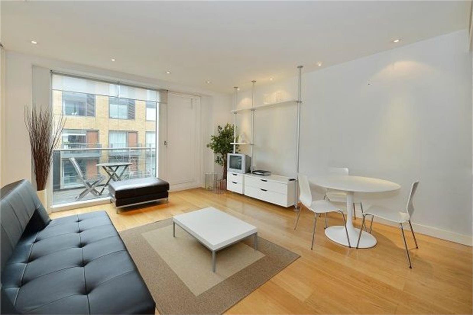 Flat Gatliff Road in City of Westminster