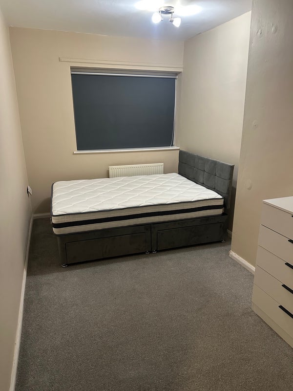 Room Mosedale Road in Middleton