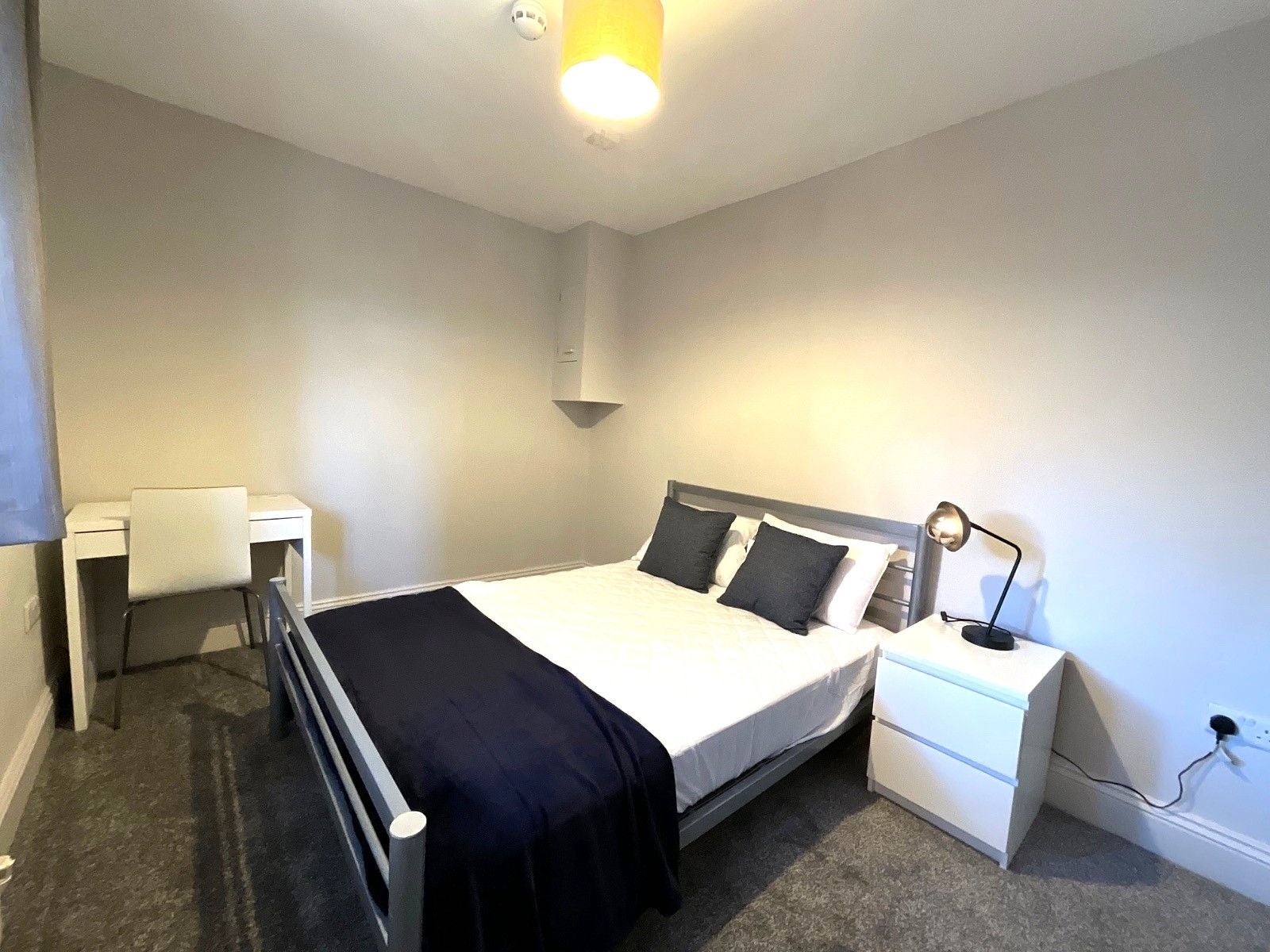 Room Beckett Road in Doncaster