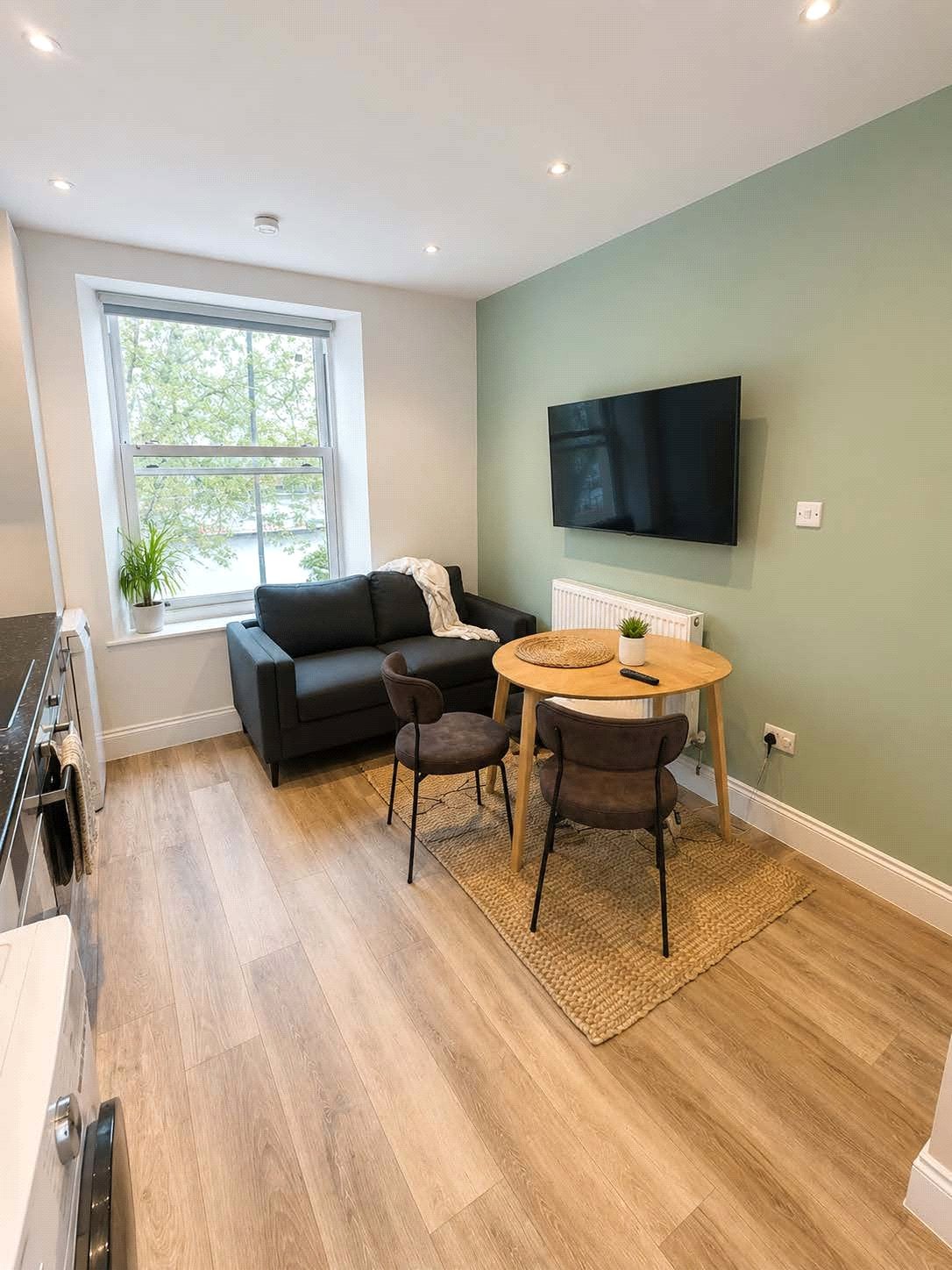 Flat Hotwell Road in Bristol