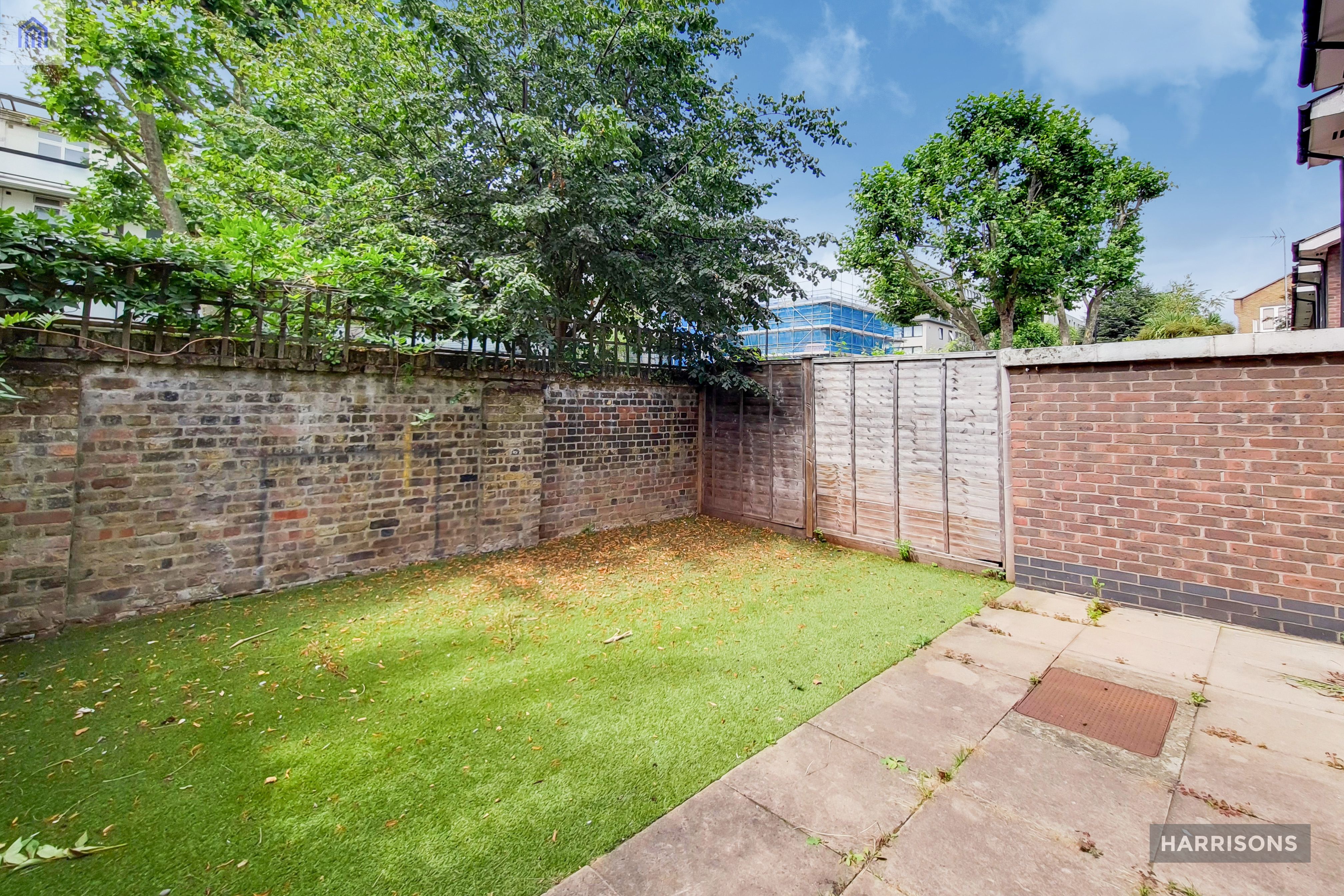 House Blyth Close in Greater London