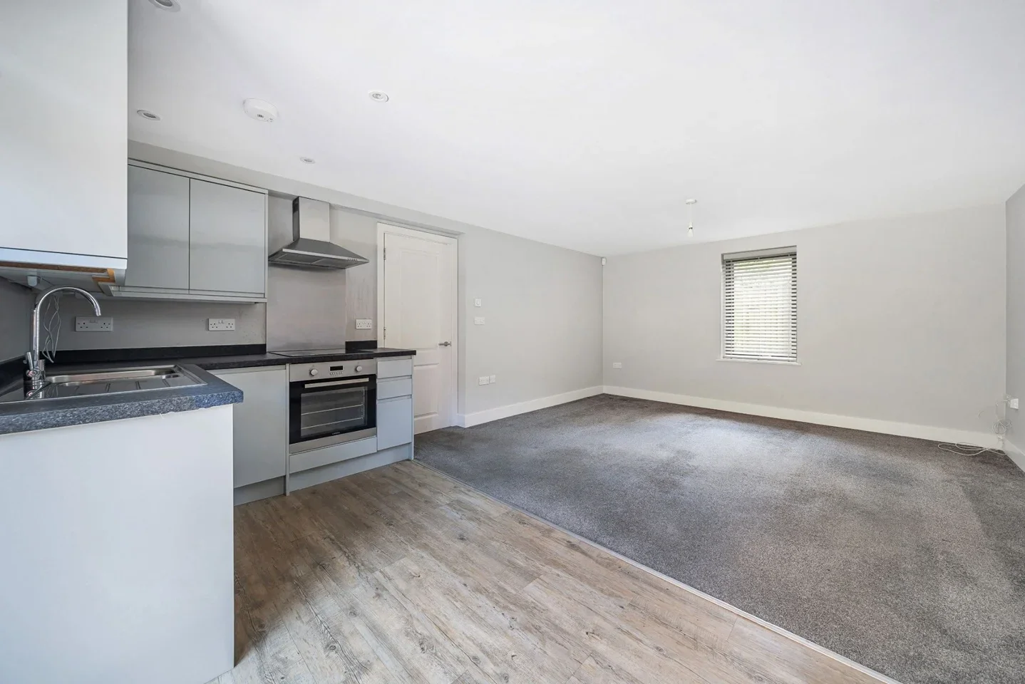 Flat Grosvenor Walk in Tunbridge Wells