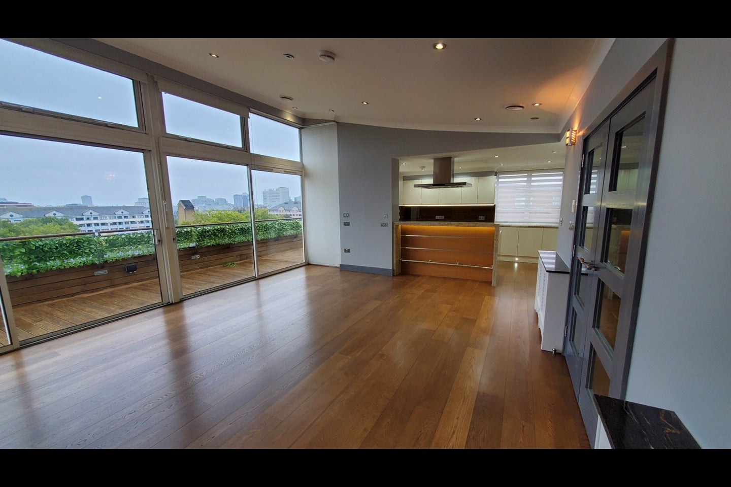 Flat North Bank in City of Westminster