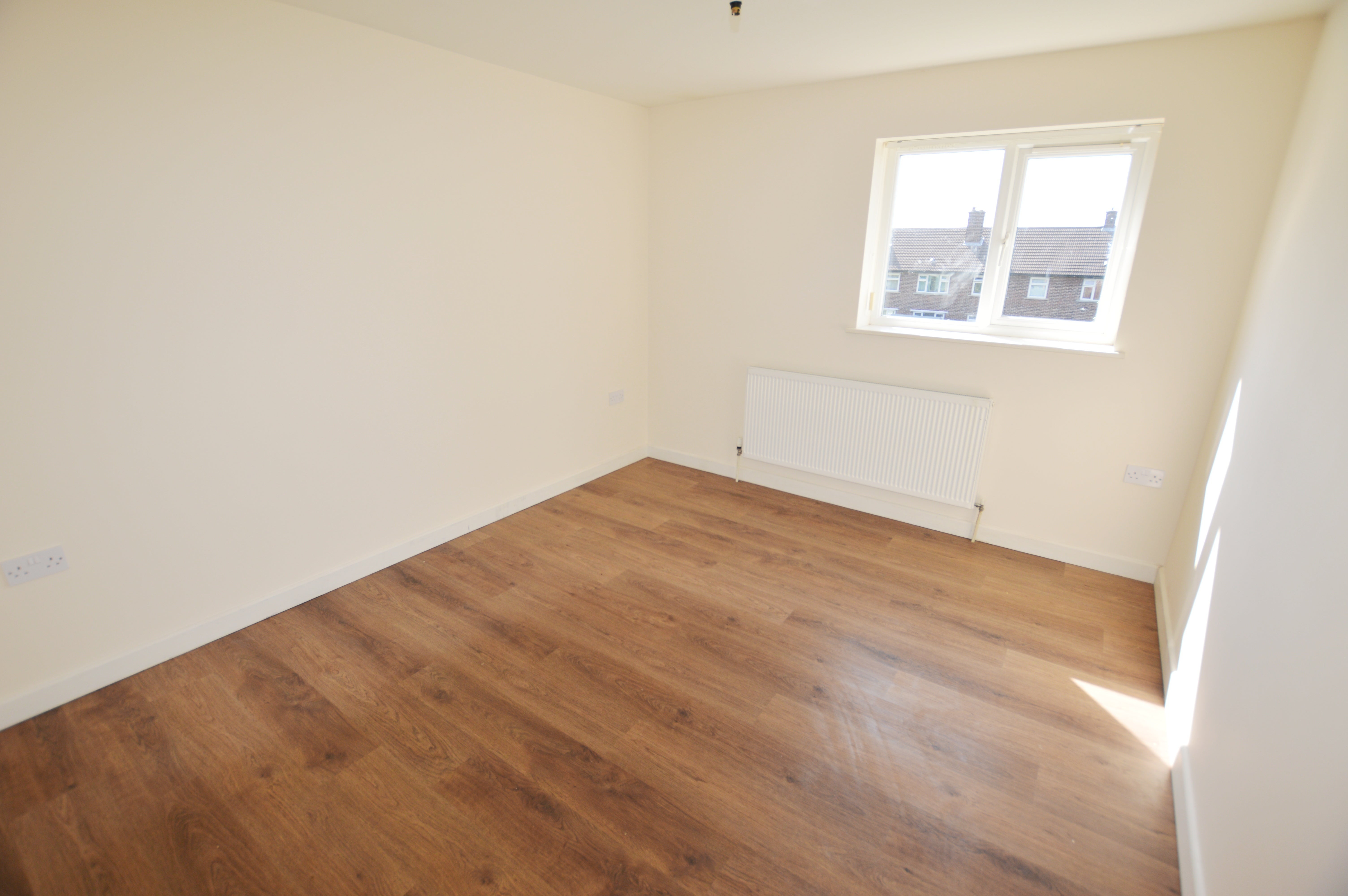 Flat Rotherham Road in North East Derbyshire
