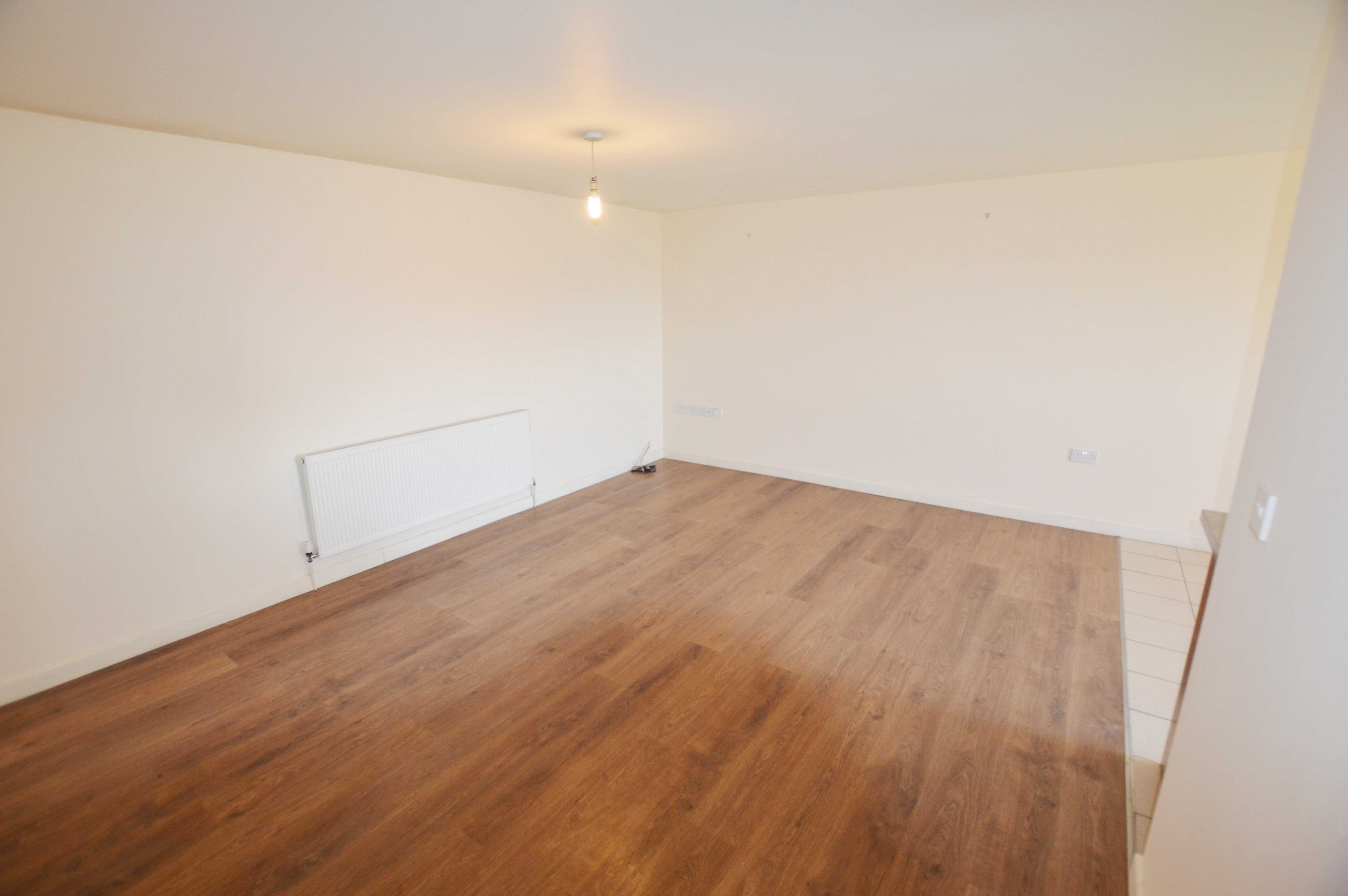 Flat Rotherham Road in North East Derbyshire