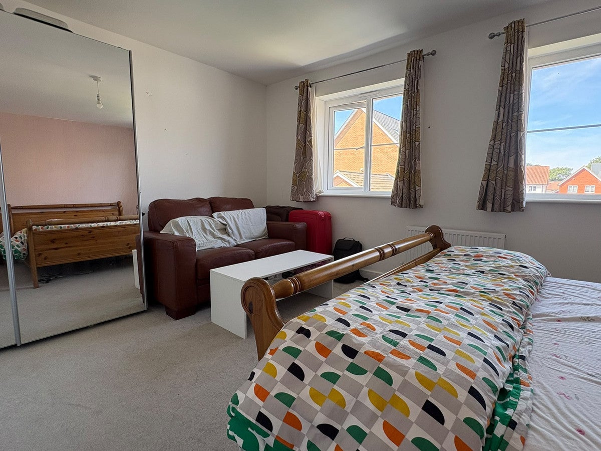 Room Pippin Way in Alresford