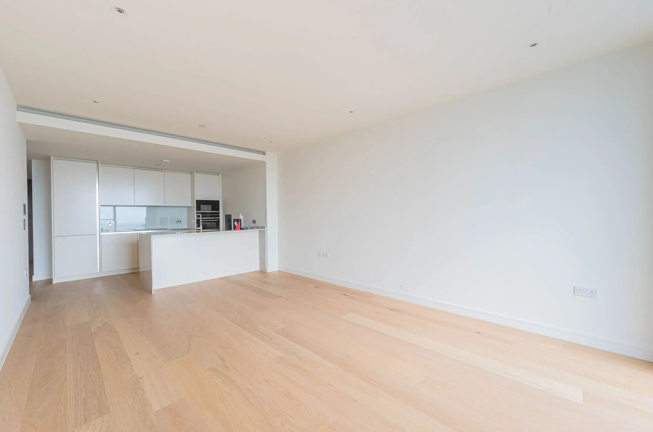 Flat Burdett Road in Greater London