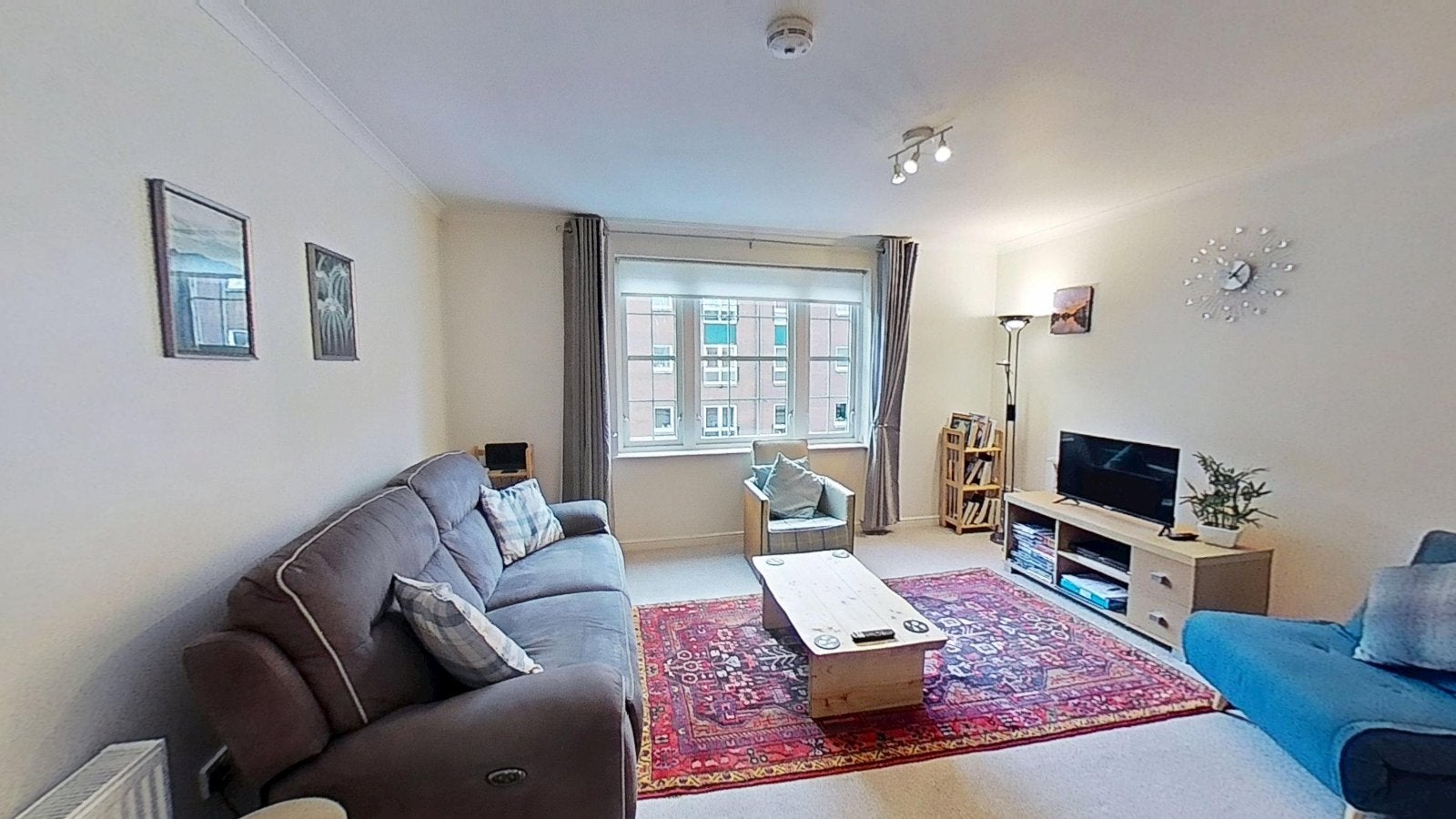 Flat Pattison Street in City of Edinburgh