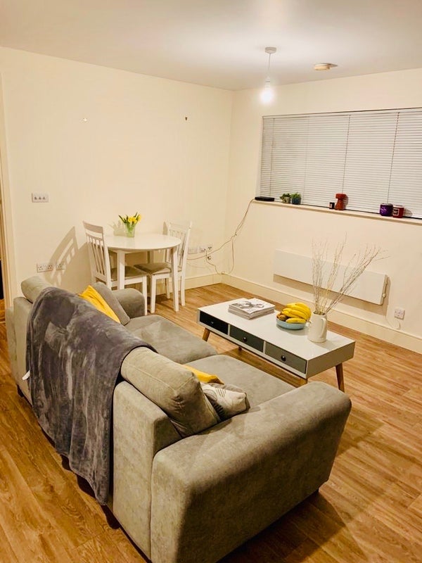 Flat Elmdale Road in Bristol