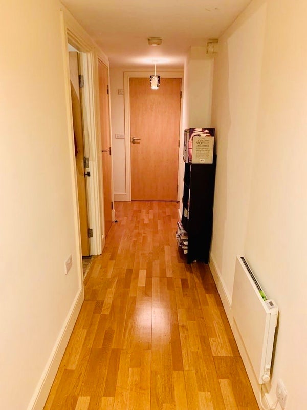 Flat Elmdale Road in Bristol